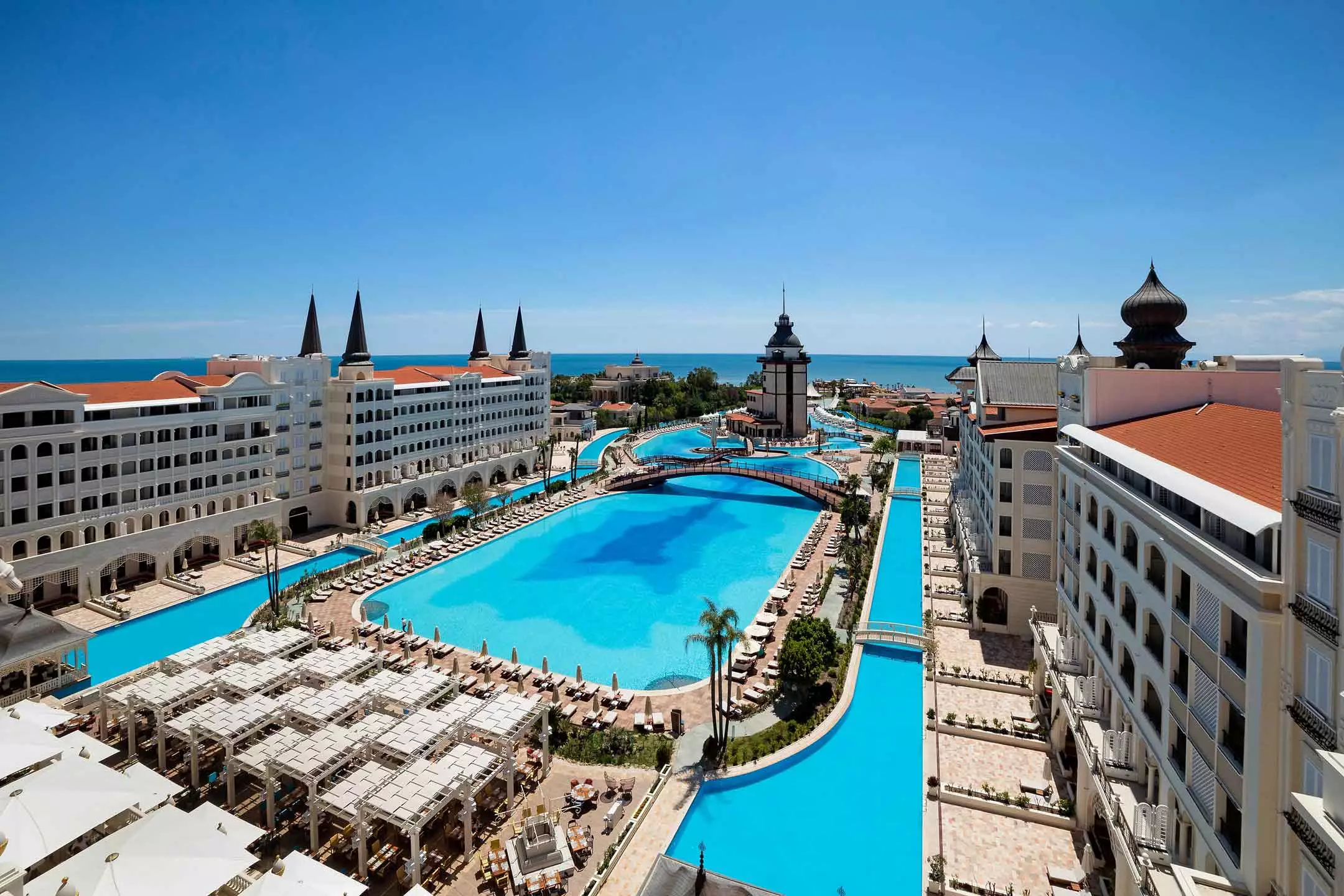 هتل تایتانیک مردان پالاس آنتالیا